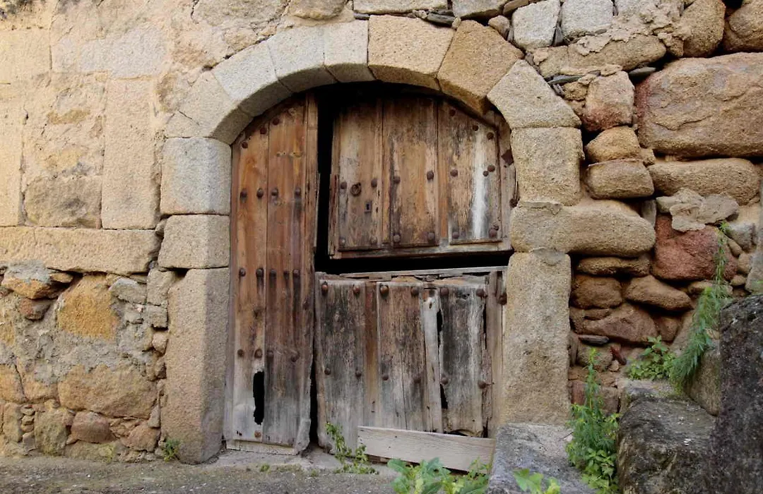 Hostal Arribes del Duero-1