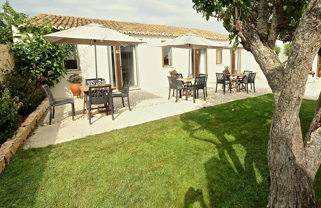 Lost & Found - Guesthouse & Suites-1