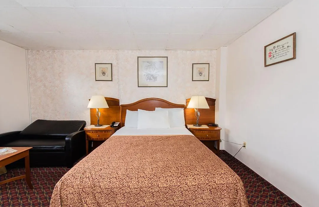 Niagara Parkway Court Motel-1