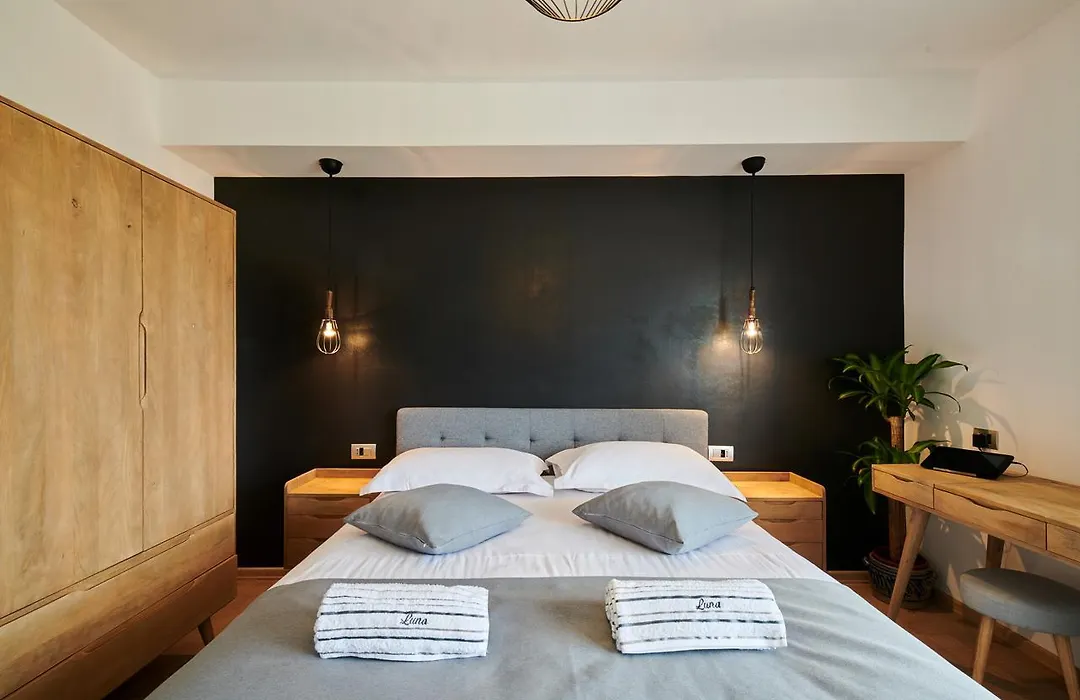 Boutique Rooms Luna-1