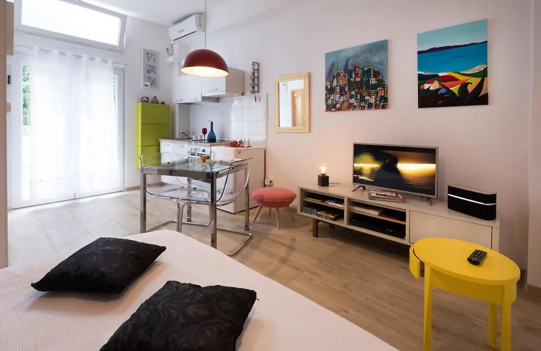 Ayre Apartman Split - Free Private Parking-1