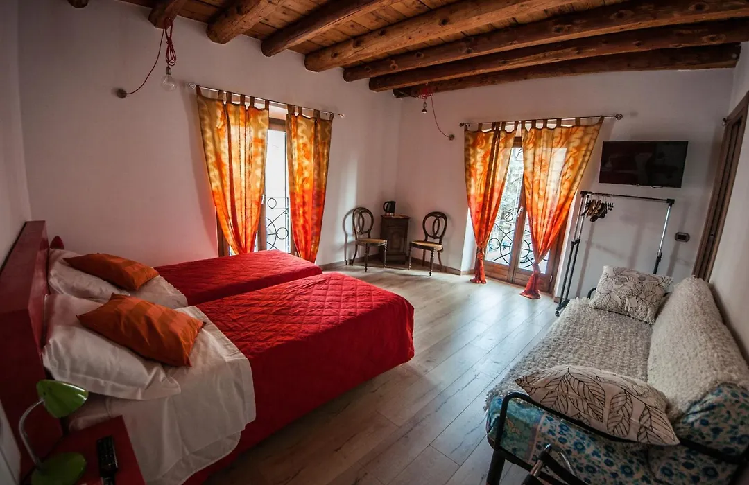 B&B Santa Lucia & B&B Smeraldo-1
