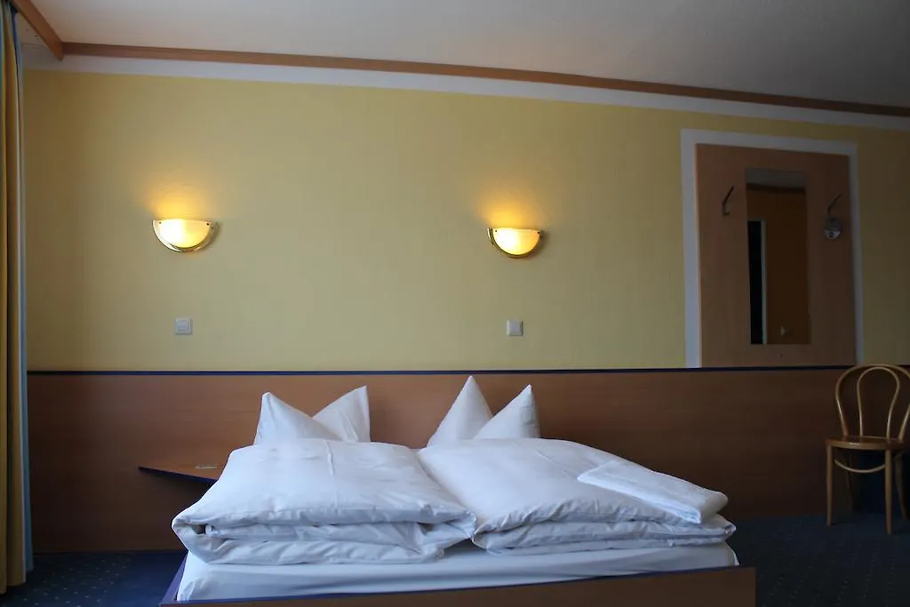 Sleep & Go Hotel Magdeburg-1