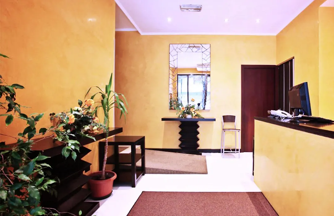 Airport Hotel-1
