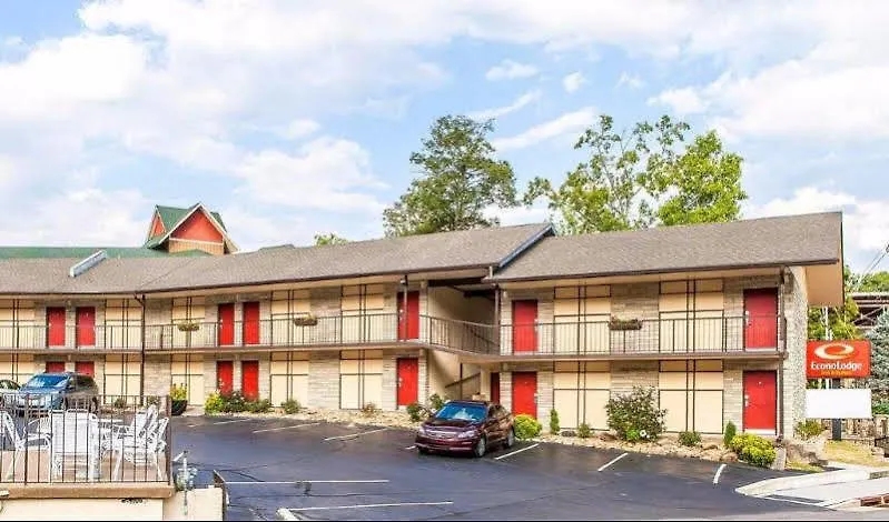 Belle Aire Motel - Downtown Convention Center - Gatlinburg-1
