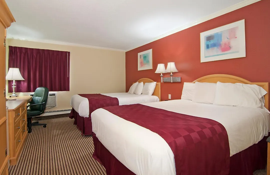Valley Inn Shakopee-1