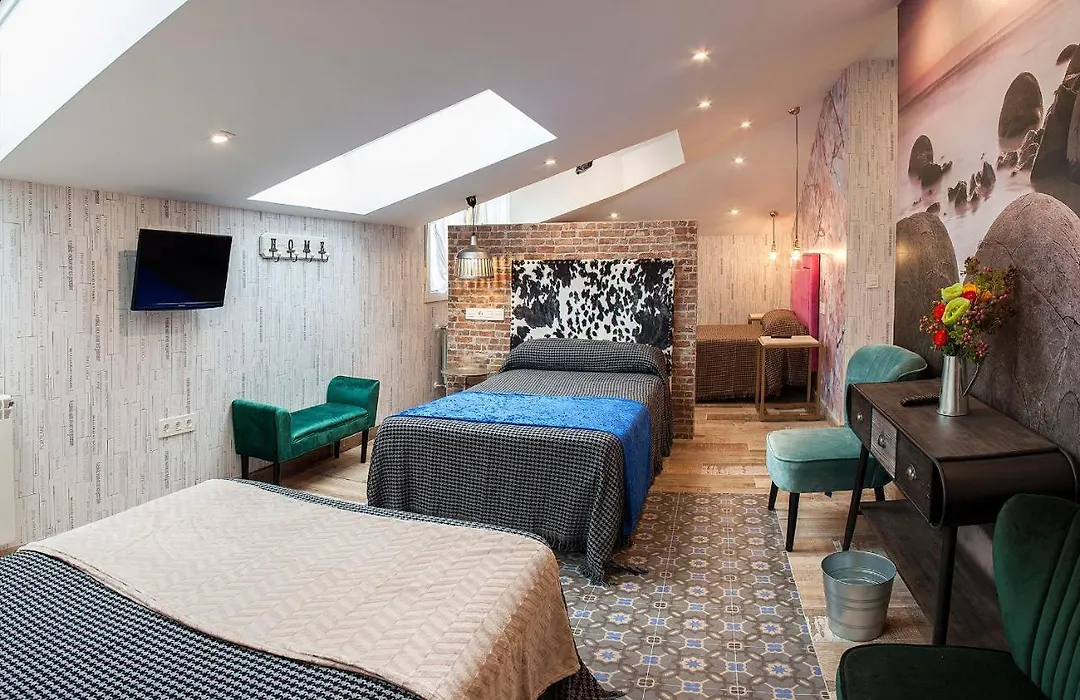 Hostal El Aparcamiento-1