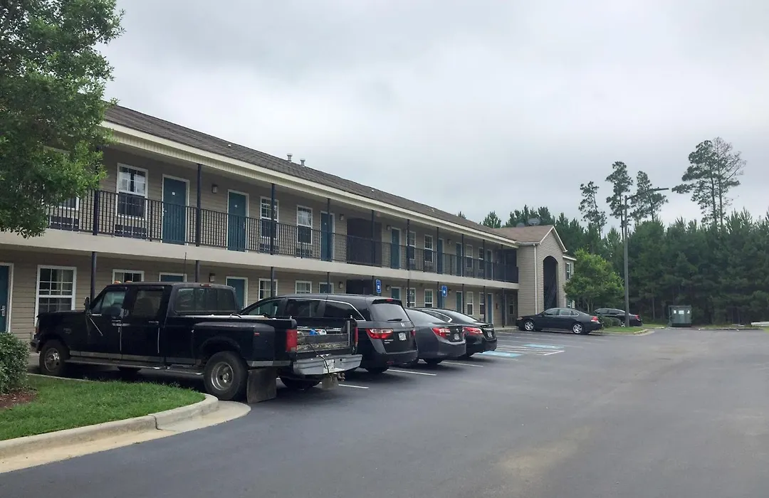 Studio 6-Statesboro, Ga-1