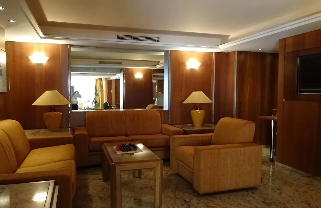 Hotel Massenet-1