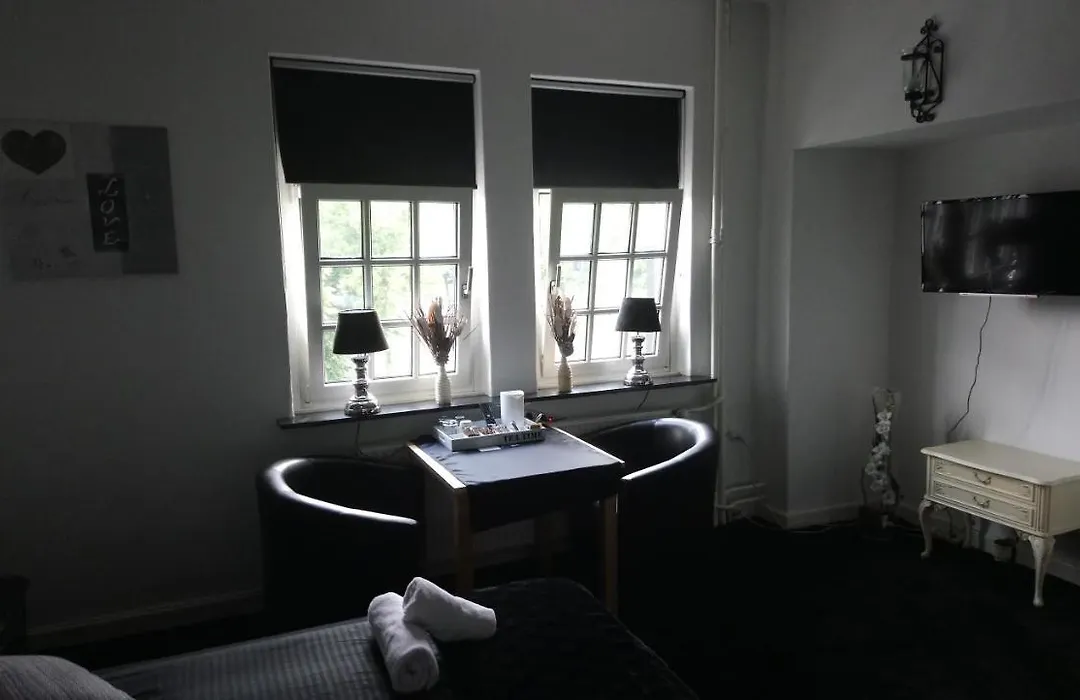Bed Und Breakfast "Die Perle Von Gronau"-1