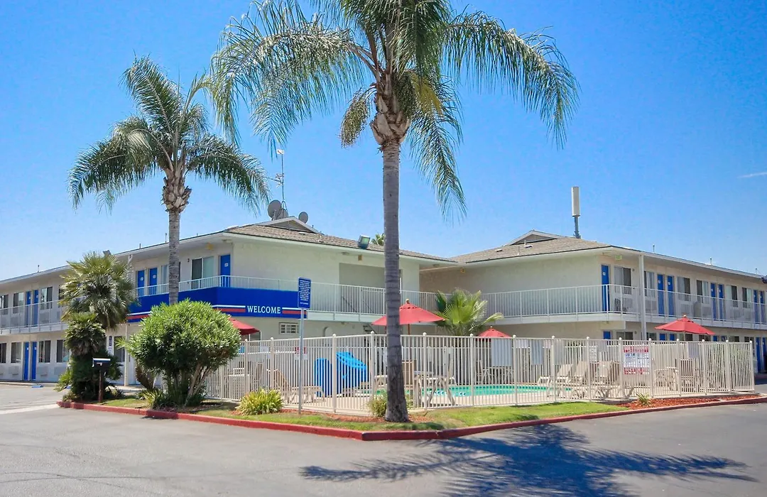 Motel 6-Tulare, Ca-1