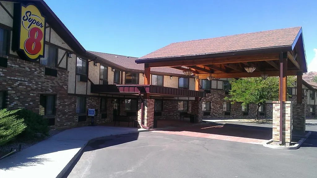 Super 8 By Wyndham Moab-1