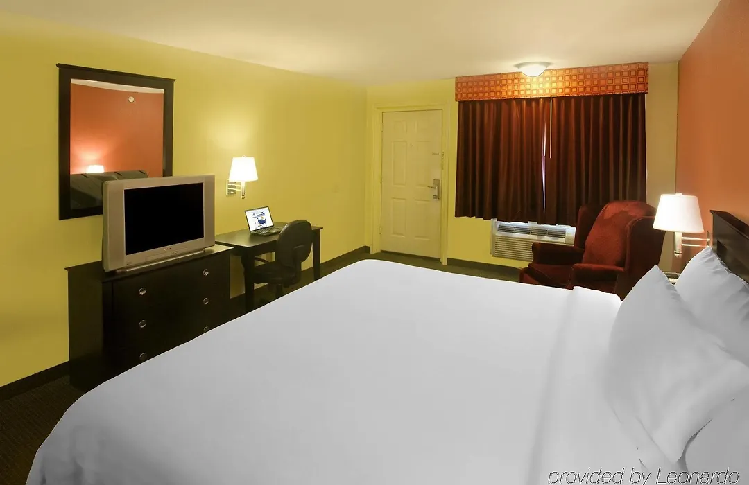 Americas Best Value Inn Waco - Franklin Avenue-1