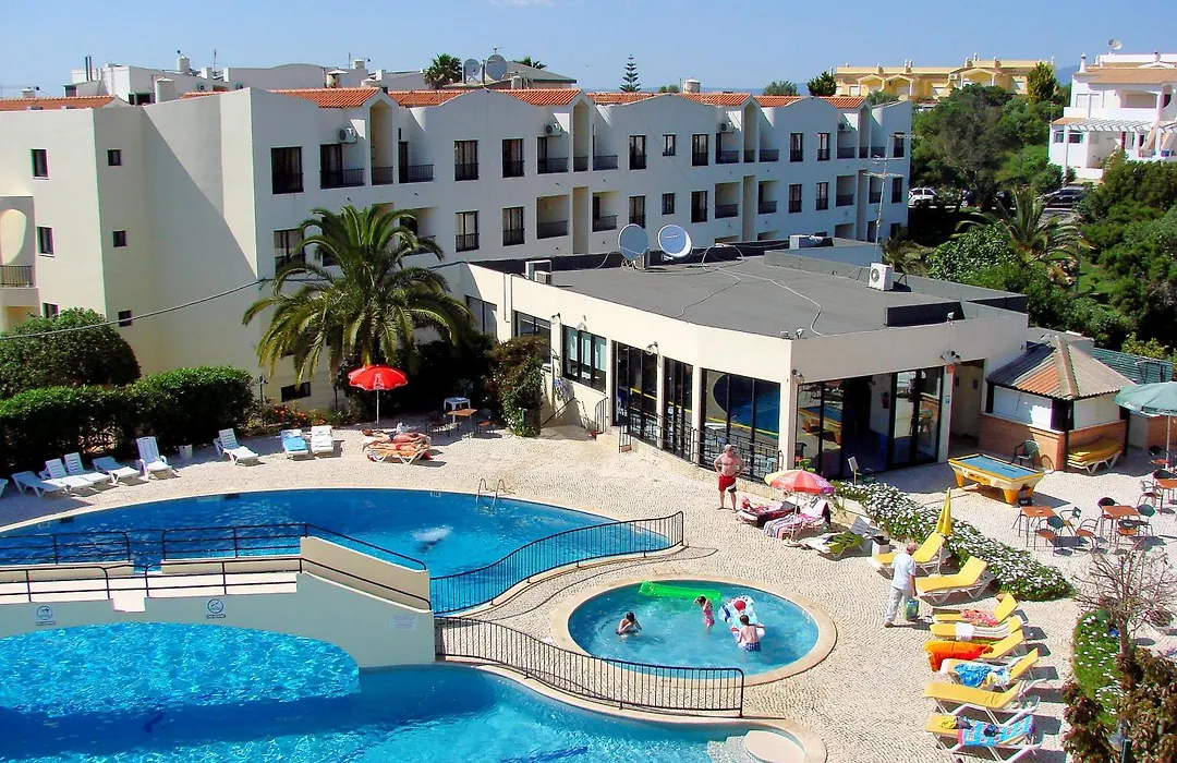 Clube Alvorferias-1