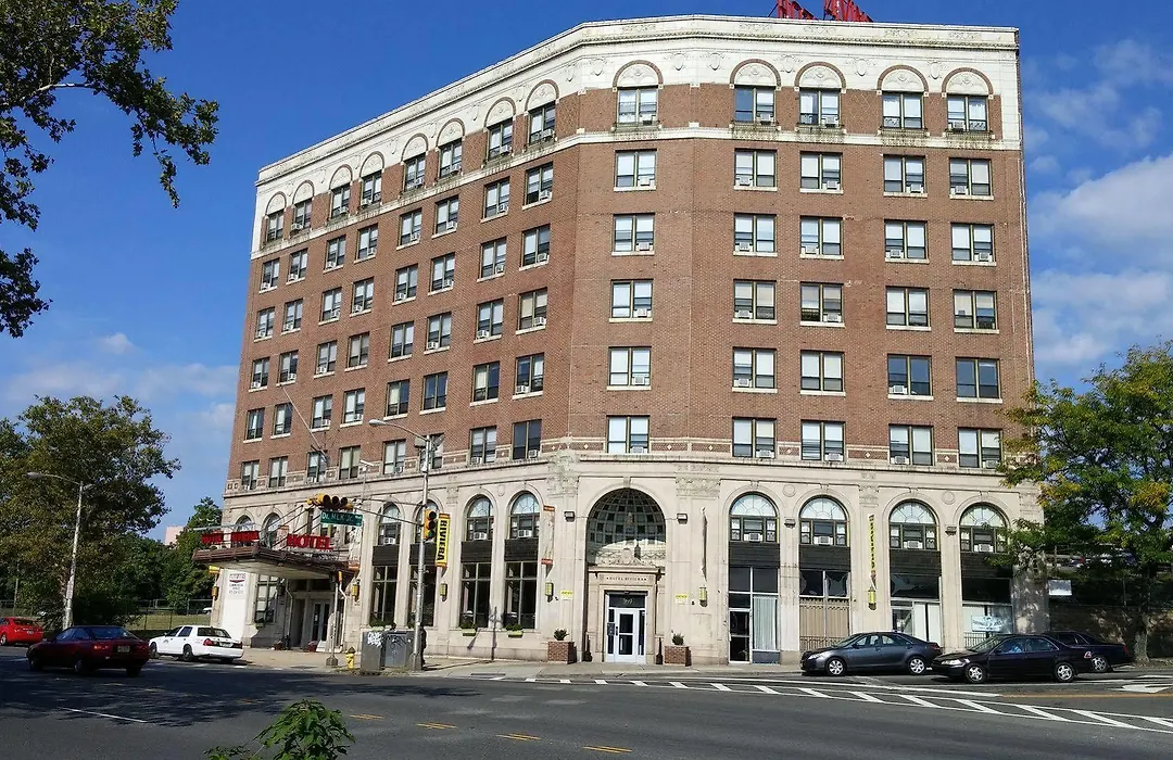 Hotel Riviera-1