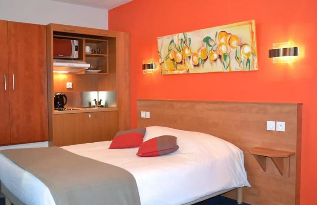 Logis Hotel de Paris-1