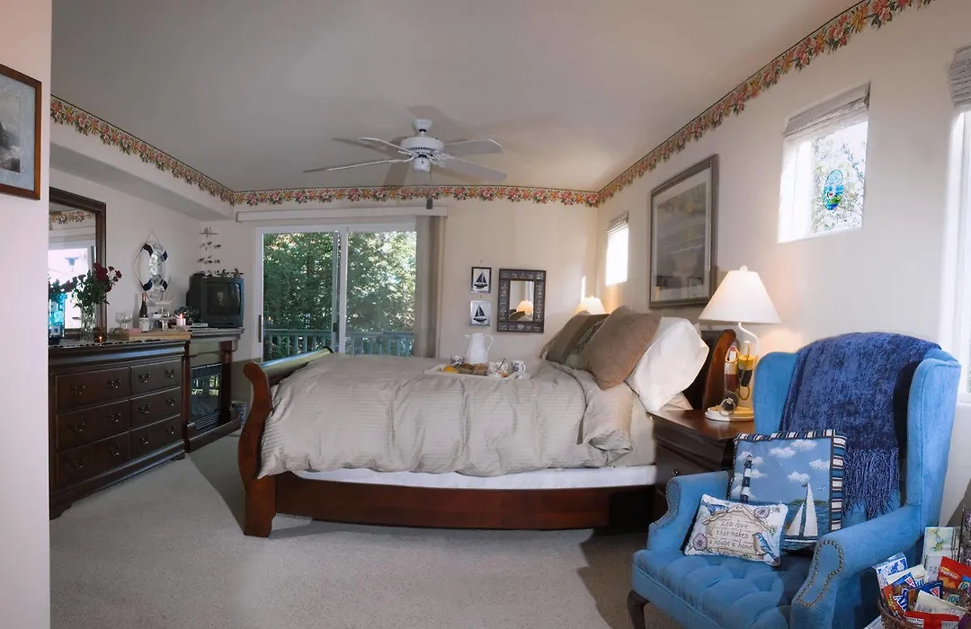 Her Castle Bed And Breakfast-1