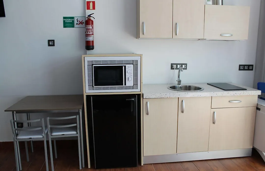 Apartamentos Turisticos Vistademar-1