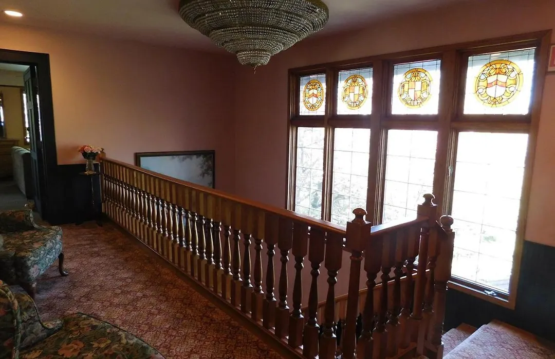 Bacon Mansion Bed And Breakfast-1