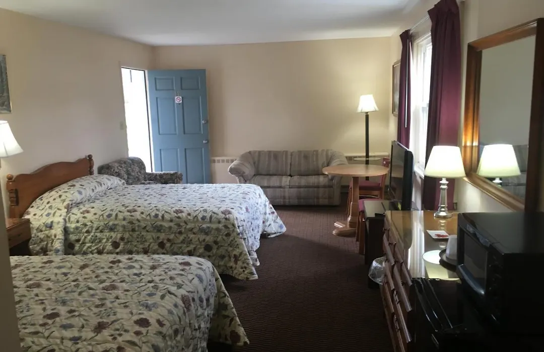 Catamount Motel-1