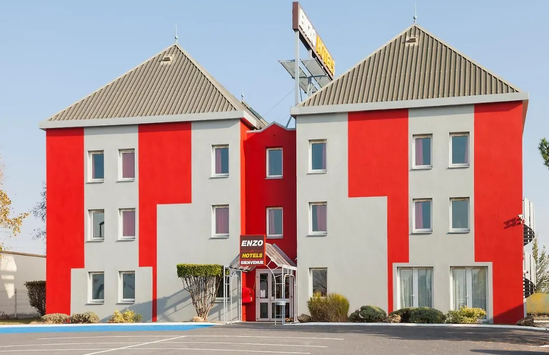 Enzo Hotels Chalons en Champagne-1