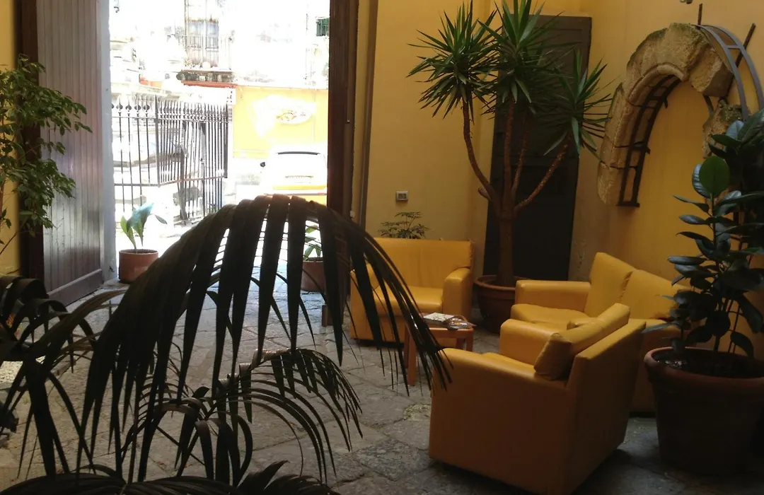 Caravaggio Hotel-1