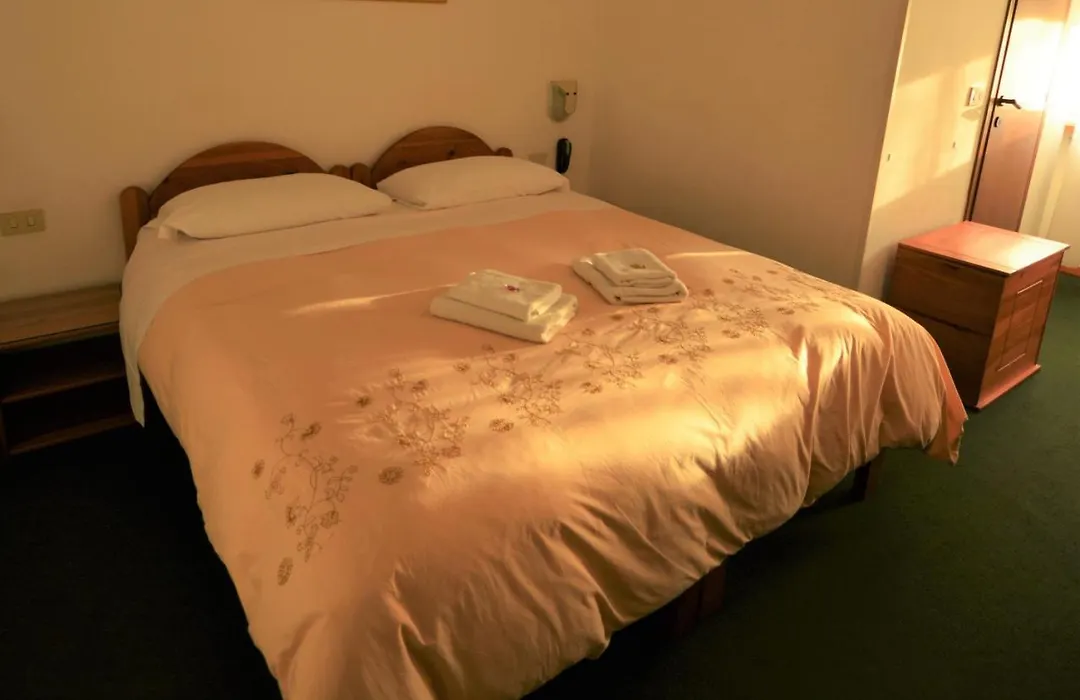 Albergo Alla Valle di Banne-1