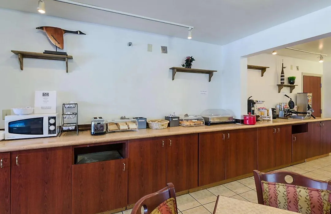 Econo Lodge Inn & Suites Johnson City-1