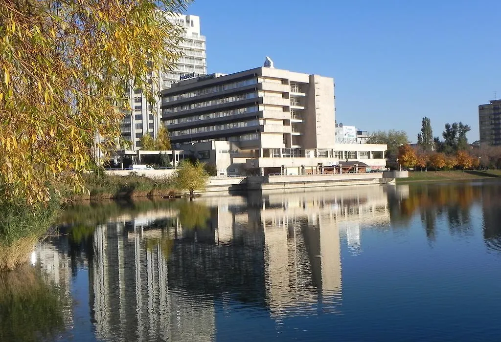 Garni Hotel Junior Bratislava-1