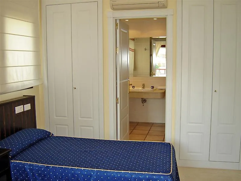 Nuevo Golf Apts-1