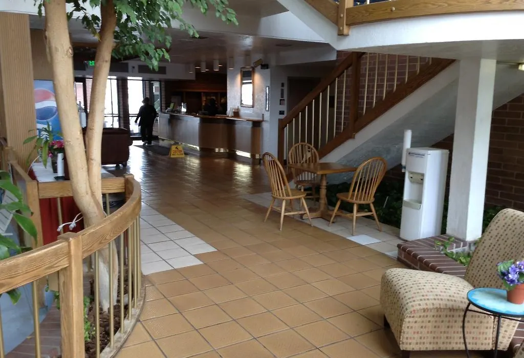 Airport Inn Hotel-1