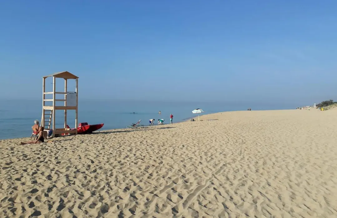 Morello Beach Hotel-1