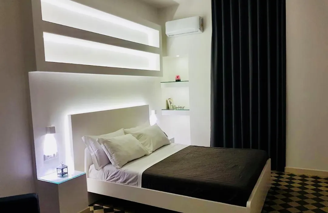 Villa Adelaide Suite & Room-1