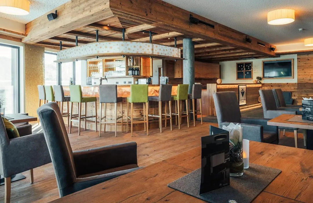 Hotel Garni Alpenjuwel Residenz-1