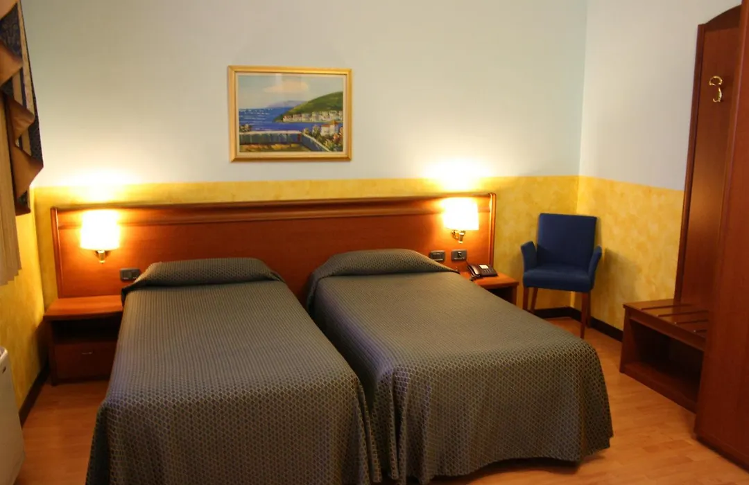 Hotel Majestic-1