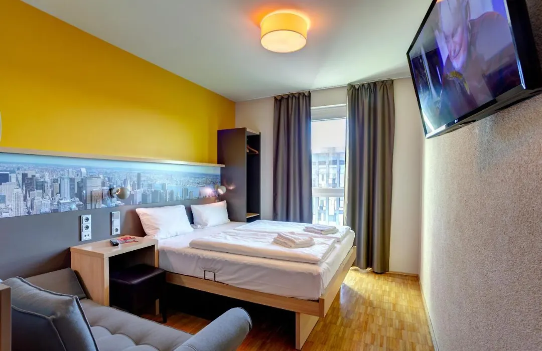 Meininger Hotel Frankfurt/Main Messe-1