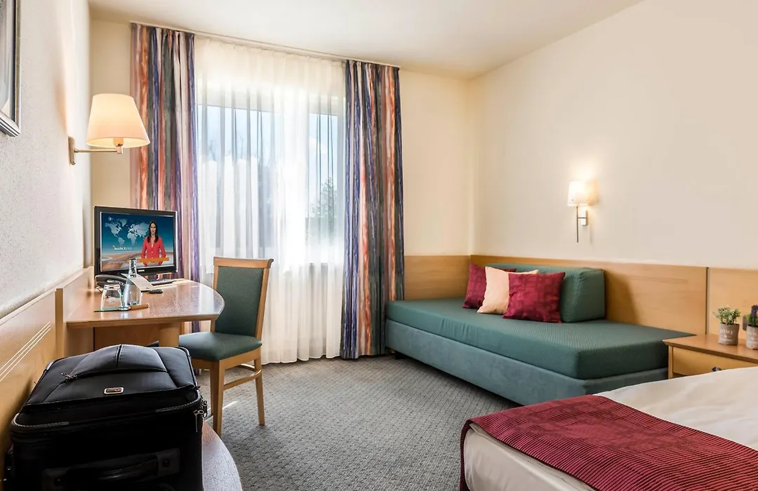 Hotel Am Moosfeld-1