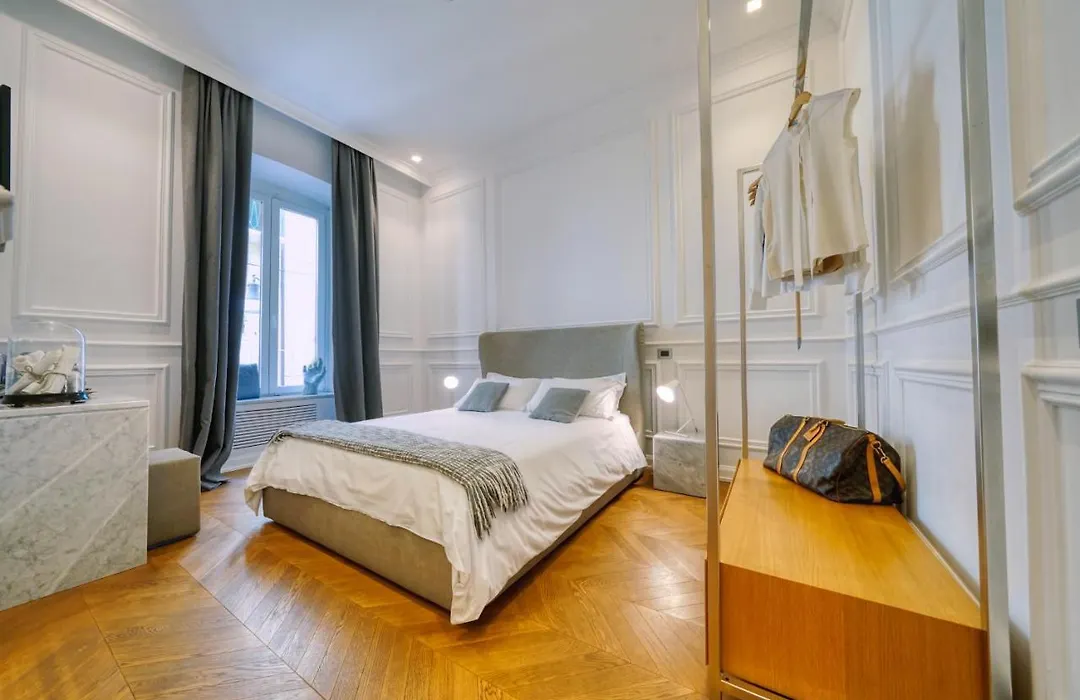 Via Chiodo Luxury Rooms-1