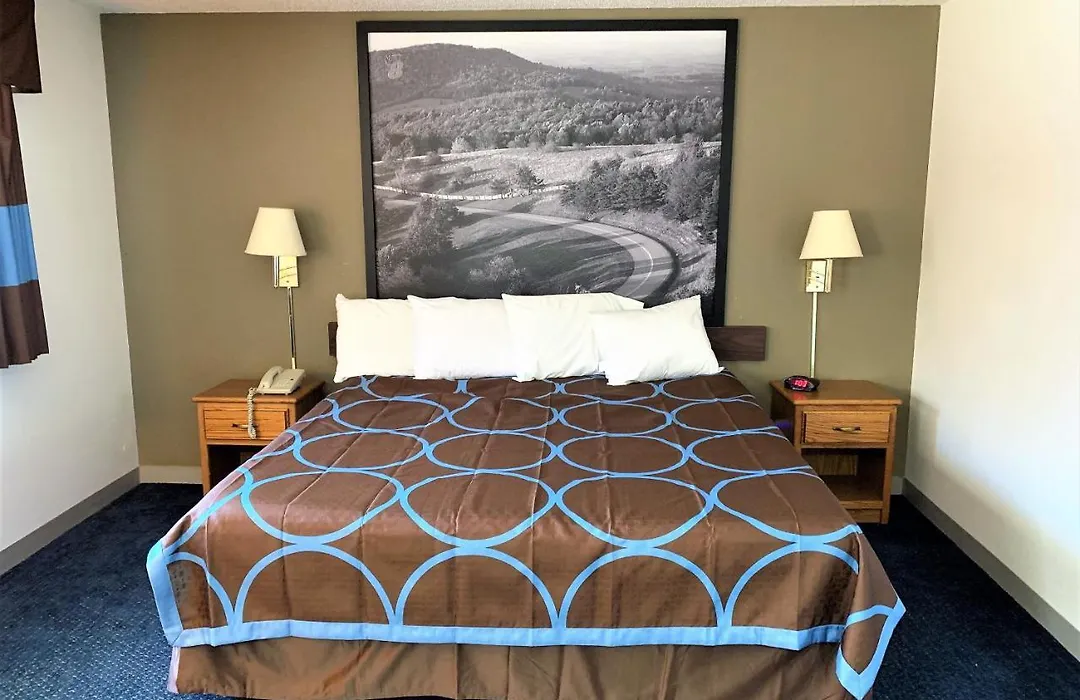 Super 8 By Wyndham Martinsville Va-1