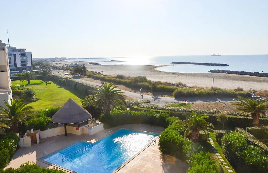 Savanna Beach/Terrasses de Savanna-1