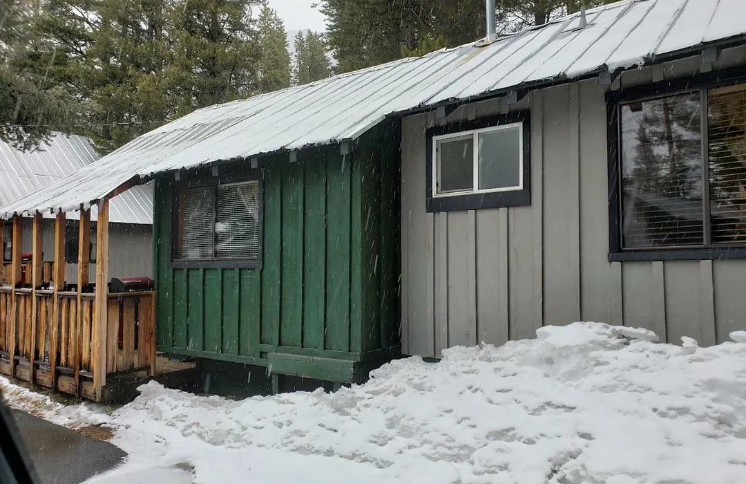 Reverse Creek Lodge-1