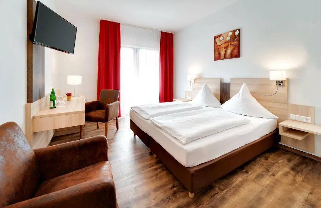 Hotel Waldparkstube-1