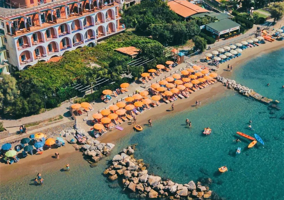Hotel La Vela-1