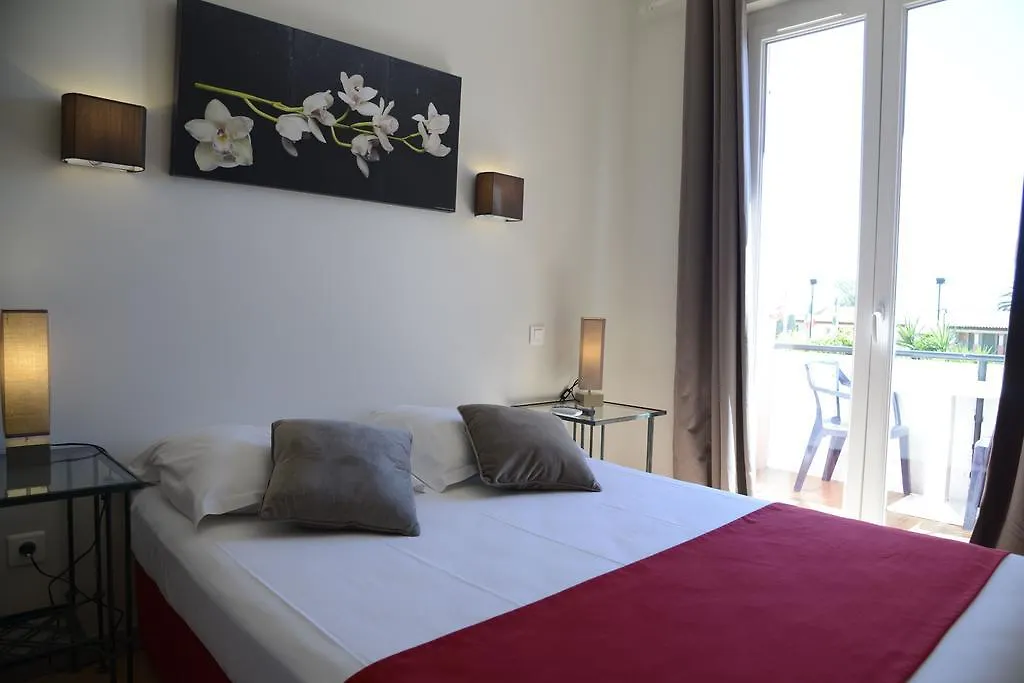 Auberge Du Cap Negre-1