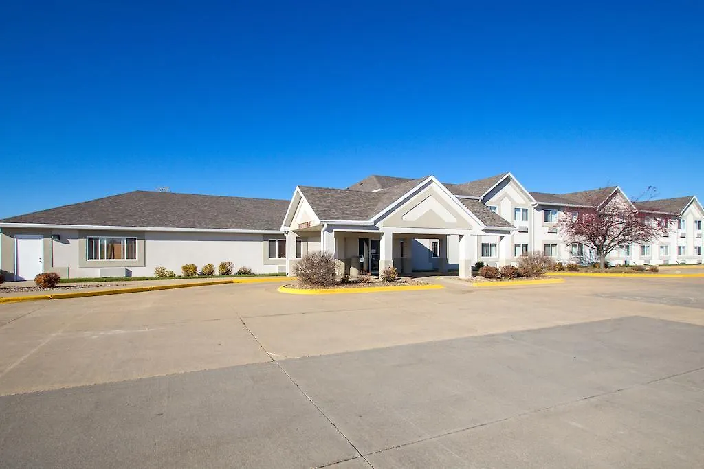 Everspring Inn & Suites-1