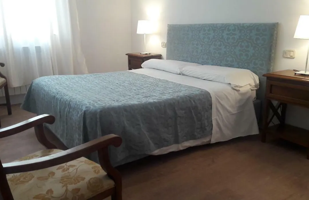 Il Grifo Camere e Suites-1