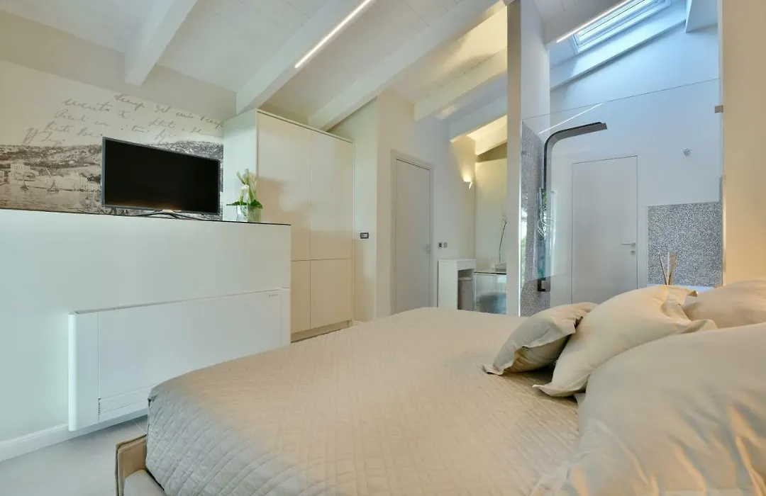 Amnis Suites-1