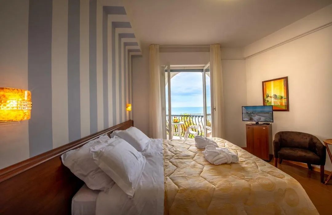 Grand Hotel Excelsior-1