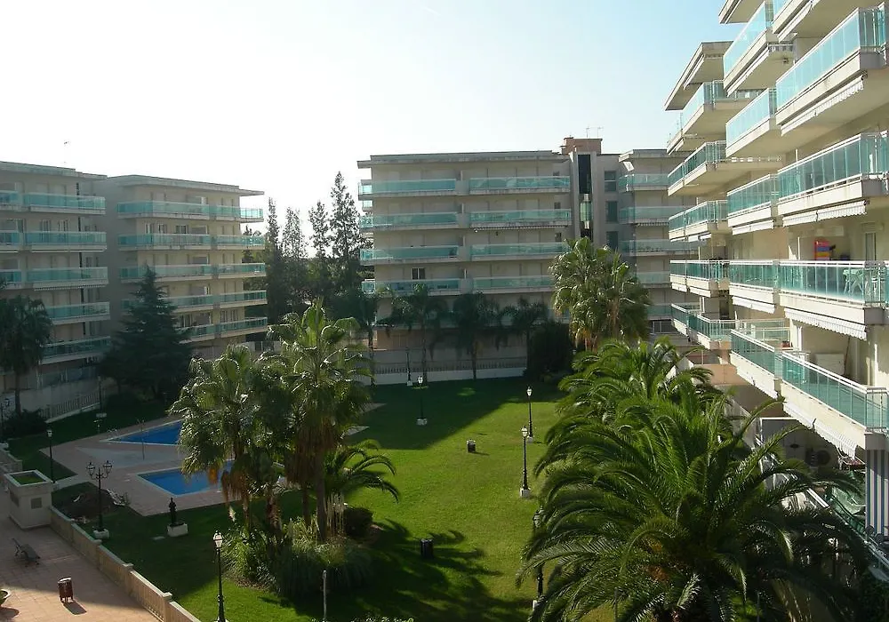 Apartamentos Ventura Village Park-1