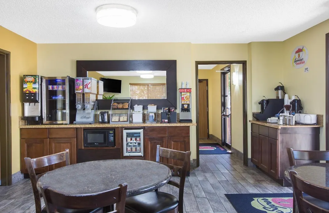 Super 8 By Wyndham Nampa-1